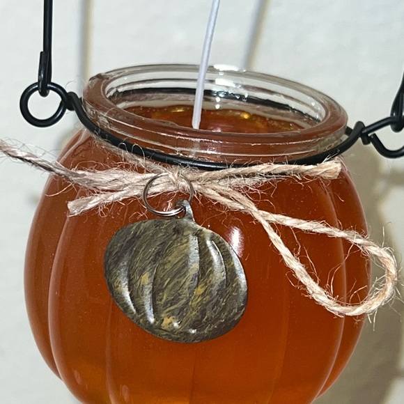 Handmade Pumpkin Pie Candle - Picture 5 of 6